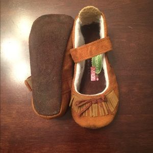 Gracious May Moxie Flats